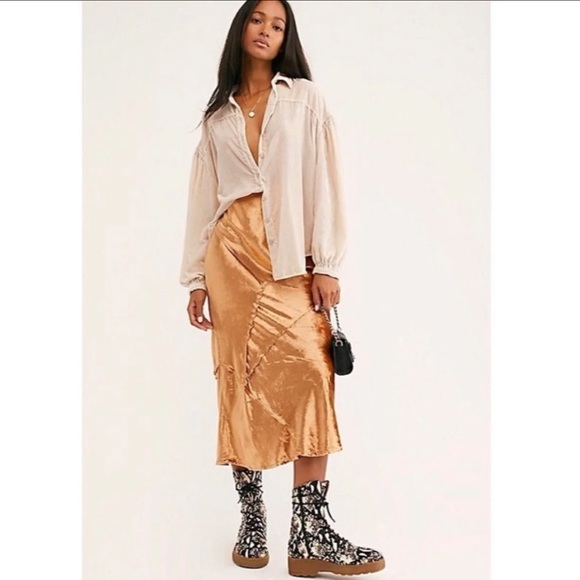 Free People Dresses & Skirts - Free People Gold Velvet Maxi Serious Swagger Skirt